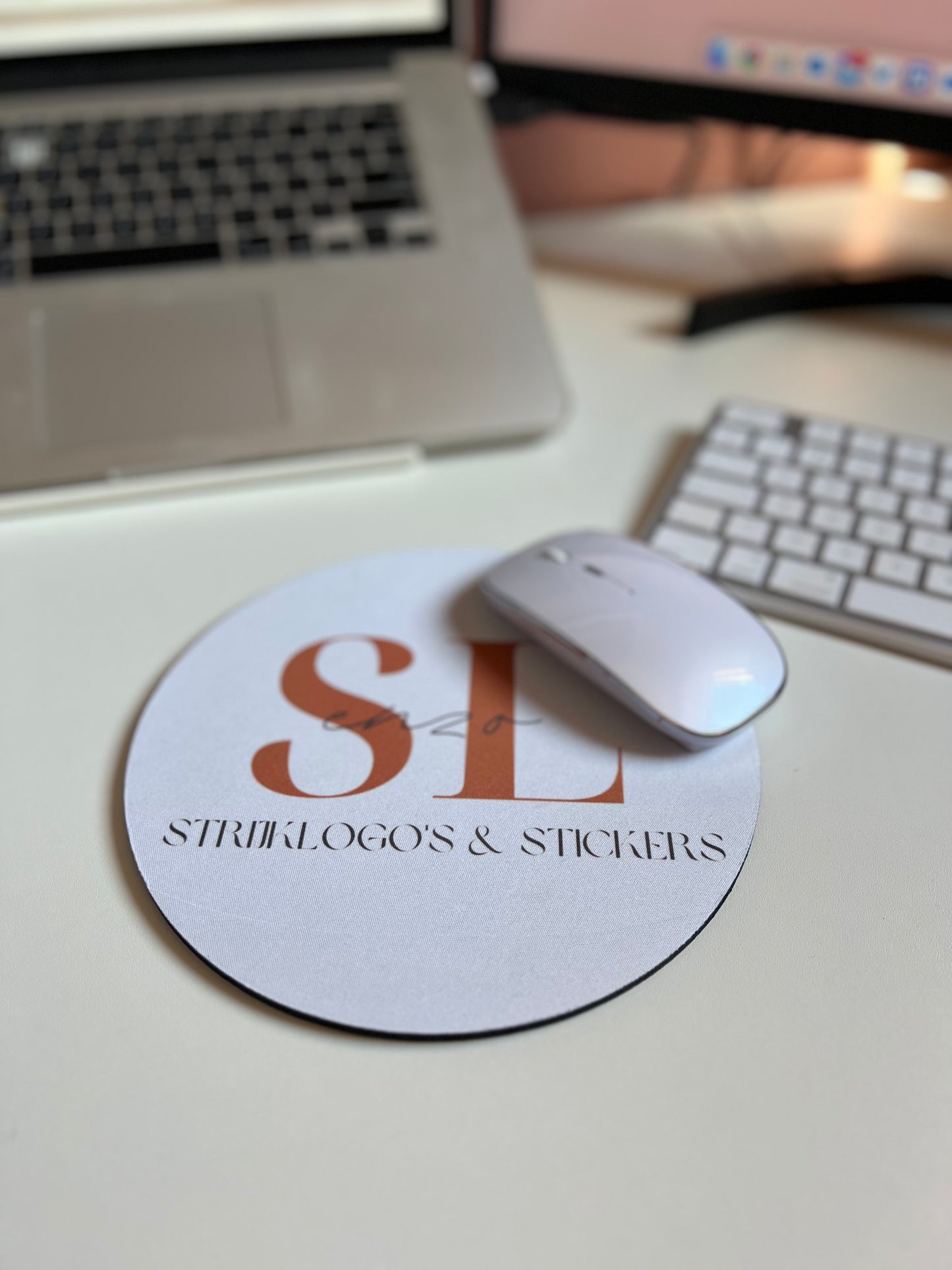 Muismat met eigen logo