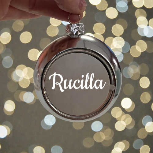 Persoonlijke kerstbal met naam en een hanger met PERSOONLIJKE BOODSCHAP