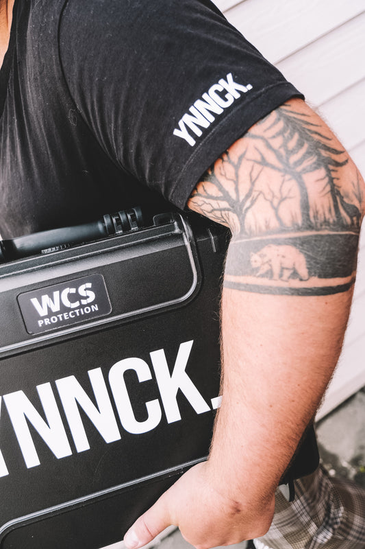 Logotipo termoadhesivo de 8 cm de ancho.